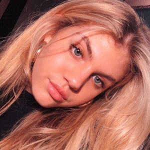 Meet your Posher, Savannah